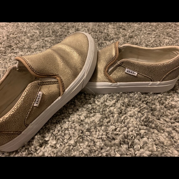 Gold vans - Picture 2 of 3